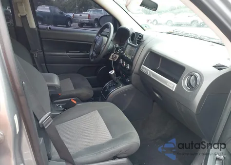 2016 Jeep Compass Sport из США, поврежденный, VIN 1C4NJDBB7GD501611